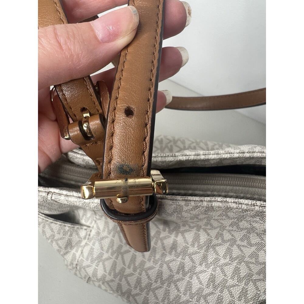 Michael Kors Jet Set Travel Logo Tote White Brown - Picture 6 of 16